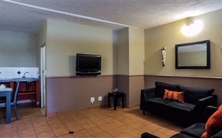 0.5 Bedroom Apartment in Johannesburg Central and CBD