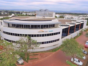 420 m² Commercial space in Somerset Park