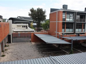 3 Bed Apartment in Hazelwood