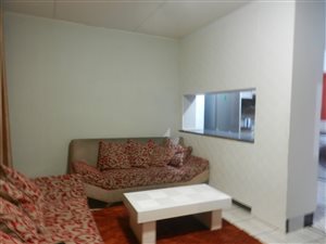 2 Bed Townhouse in Mondeor