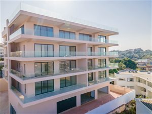 4 Bed Apartment in Essenwood