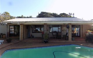 3 Bedroom House in Umzumbe