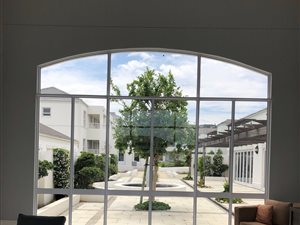 1 Bed House in Somerset West Central
