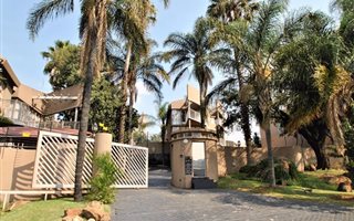 3 Bedroom Duplex in Bassonia