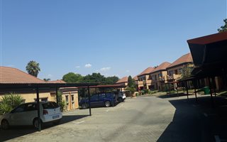 2 Bedroom Apartment in Sundowner