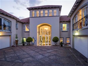 6 Bed House in Woodhill
