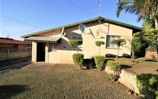 5 Bedroom House in Hillary