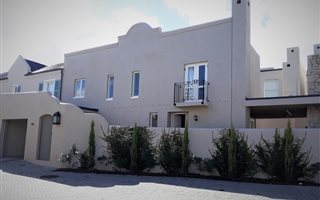 3 Bedroom House in Nooitgedacht Estate