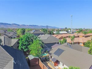 4 Bed House in Melodie