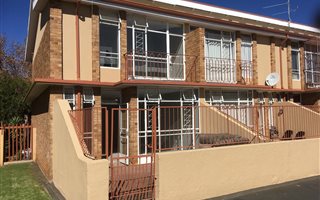 3 Bedroom Apartment in Krugersdorp North