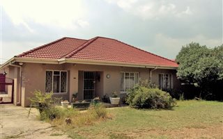 3 Bedroom House in Three Rivers