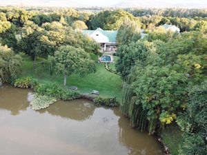 1.4 ha Farm in Skeerpoort
