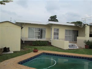 3 Bed House in Rhodesfield