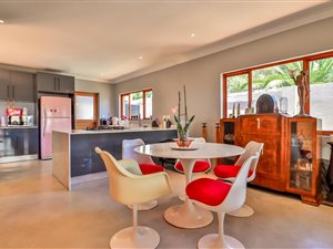 3 Bed House in Orchards