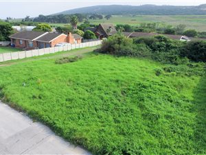 975 m² Land available in Clarendon Marine