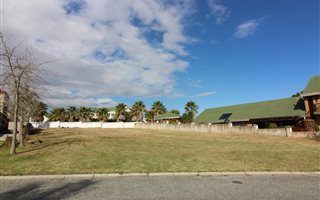 981 m² Land available in King George Park