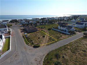 520 m² Land available in Golden Mile