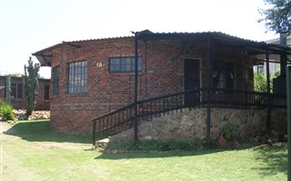 2 Bedroom House in Vaaloewer