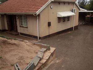 3 Bed House in Montclair