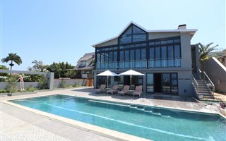 6 Bedroom House in Glenashley
