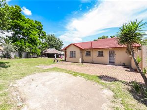 3 Bed House in Bloubosrand