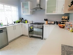 3 Bed Apartment in Atholl