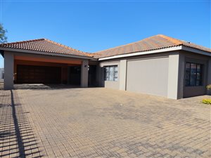 4 Bed House in Vanderbijlpark SE8