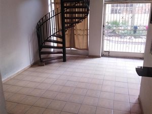 4 Bed Duplex in Sunnyside