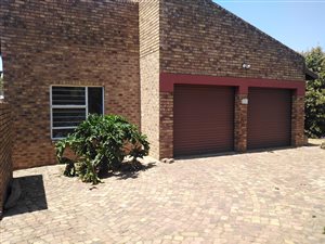 4 Bed House in Erasmuskloof