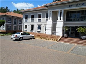716 m² Office Space in Woodmead