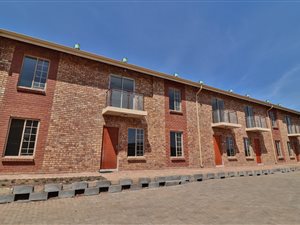 2 Bed Townhouse in Lotus Gardens