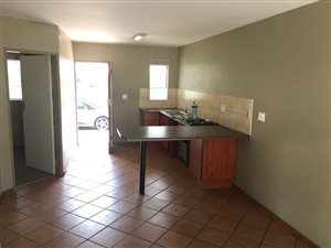 2 Bed Apartment in Pollak Park