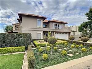 4 Bed House in Leeuwenhof Estate
