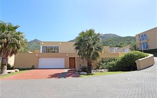 4 Bedroom Townhouse in Hout Bay and surrounds