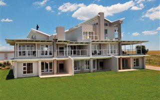 3 Bedroom Townhouse in Vaal Marina