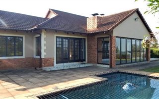 4 Bedroom House in Clifton Hill Estate