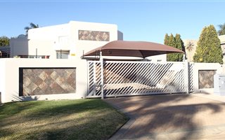 3 Bedroom Cluster in Meyersdal