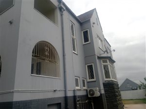 4 Bed House in Morningside