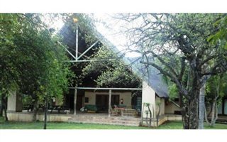 995 m² Commercial space in Letsitele