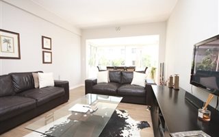 2 Bedroom Apartment in Sea Point