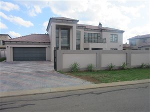 4 Bedroom House in Zambezi Country Estate
