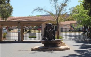 3 Bedroom Townhouse in Country View
