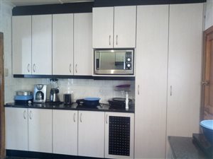 4 Bed House in East London Central