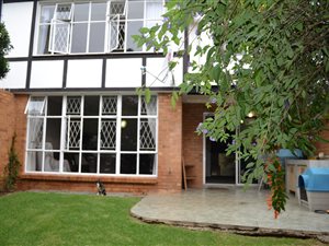 3 Bed Duplex in Bedfordview