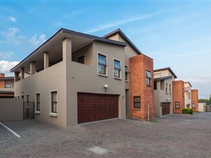 3 Bedroom Cluster in Alberante
