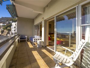 2 Bed Apartment in Clifton