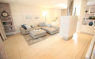 2 Bedroom Apartment in Melrose North