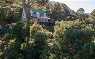 5 Bedroom House in Hout Bay and surrounds
