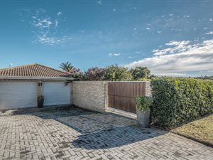 3 Bed Townhouse in Beverley Grove