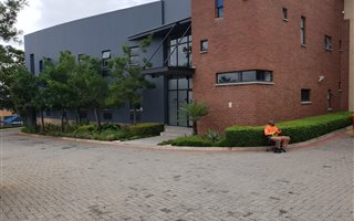 1450 m² Industrial space in Linbro Park
